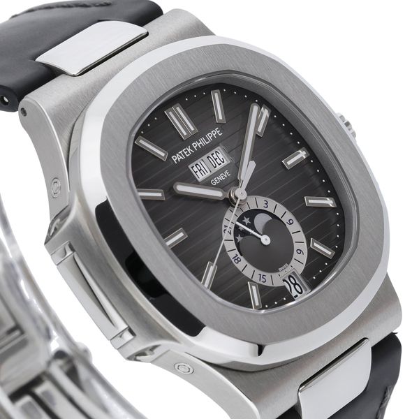 Patek Philippe Nautilus 5726A-001